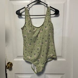 Elegant Geode Floral Green Women's One Piece Swimsuit size medium
